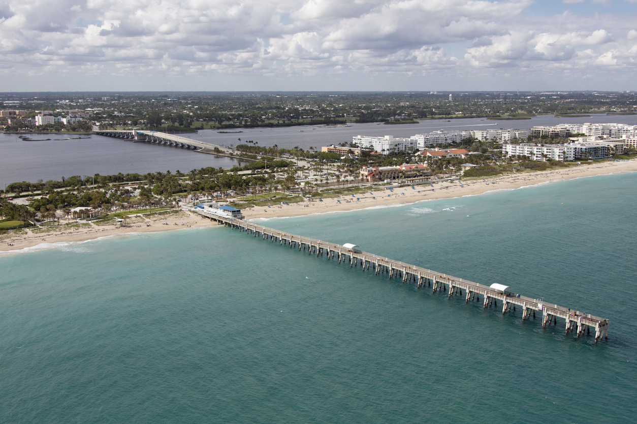 Panoramic Image of Lake Worth Beach, FL